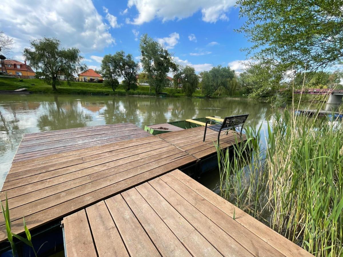 Hidlab Apartman Kimle Bagian luar foto